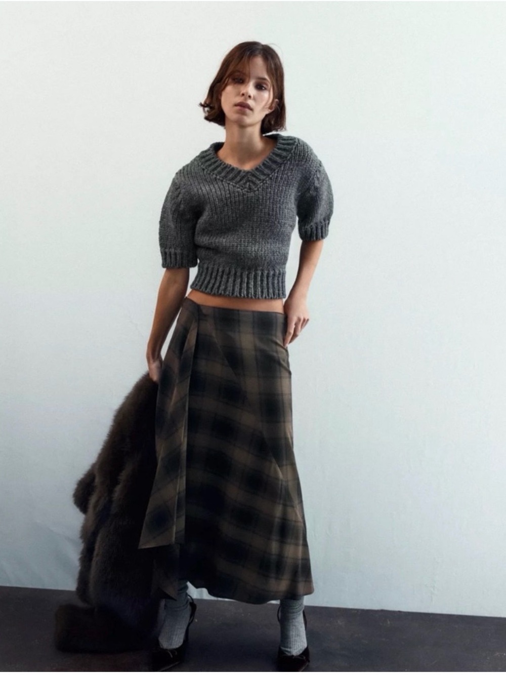Zara Chunky Knit Sweater Dark Gray Short Sleeve Cropped Pullover Women, size L